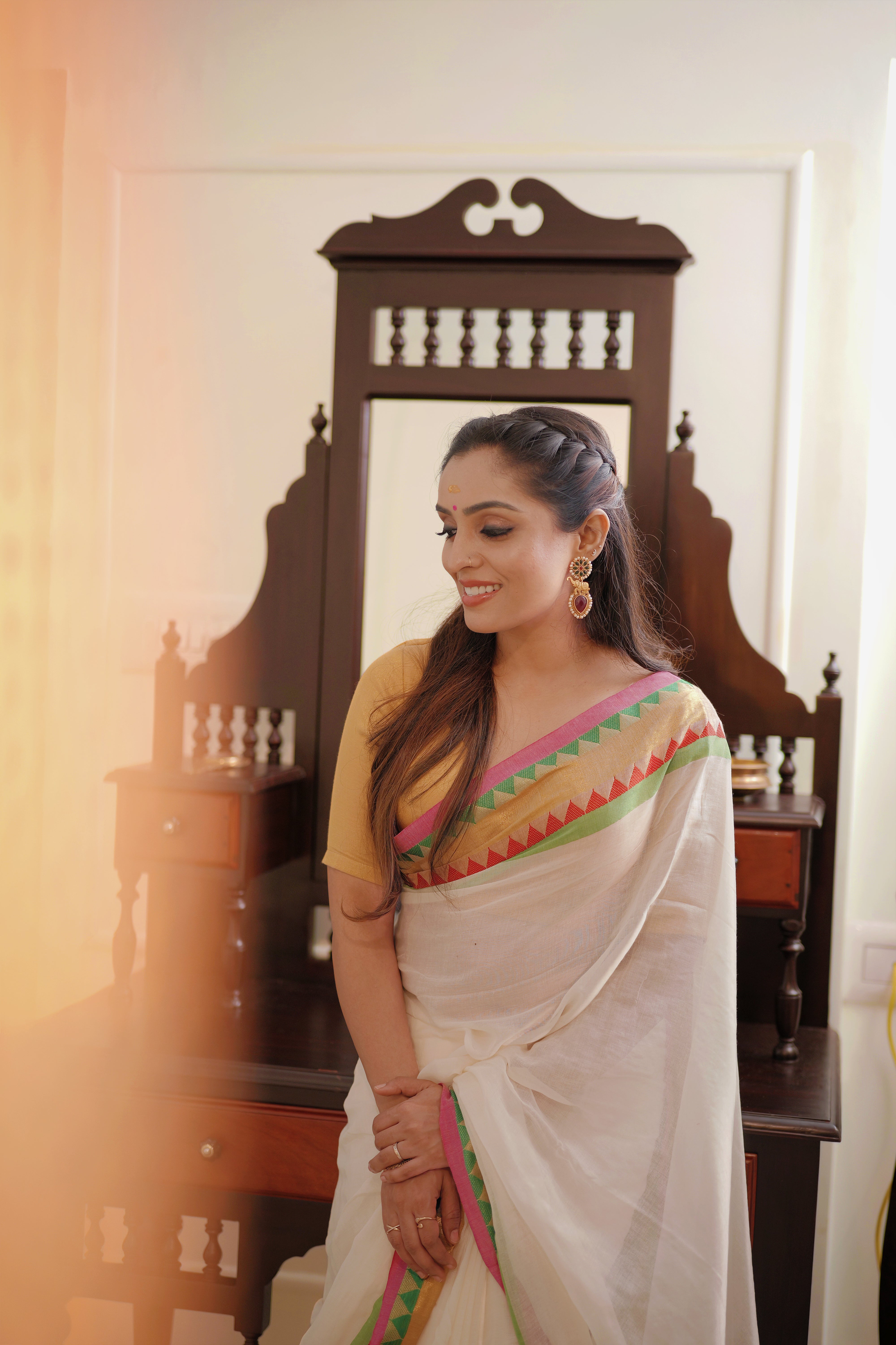 Mandira – Mul Cotton Saree with Temple Zari Border