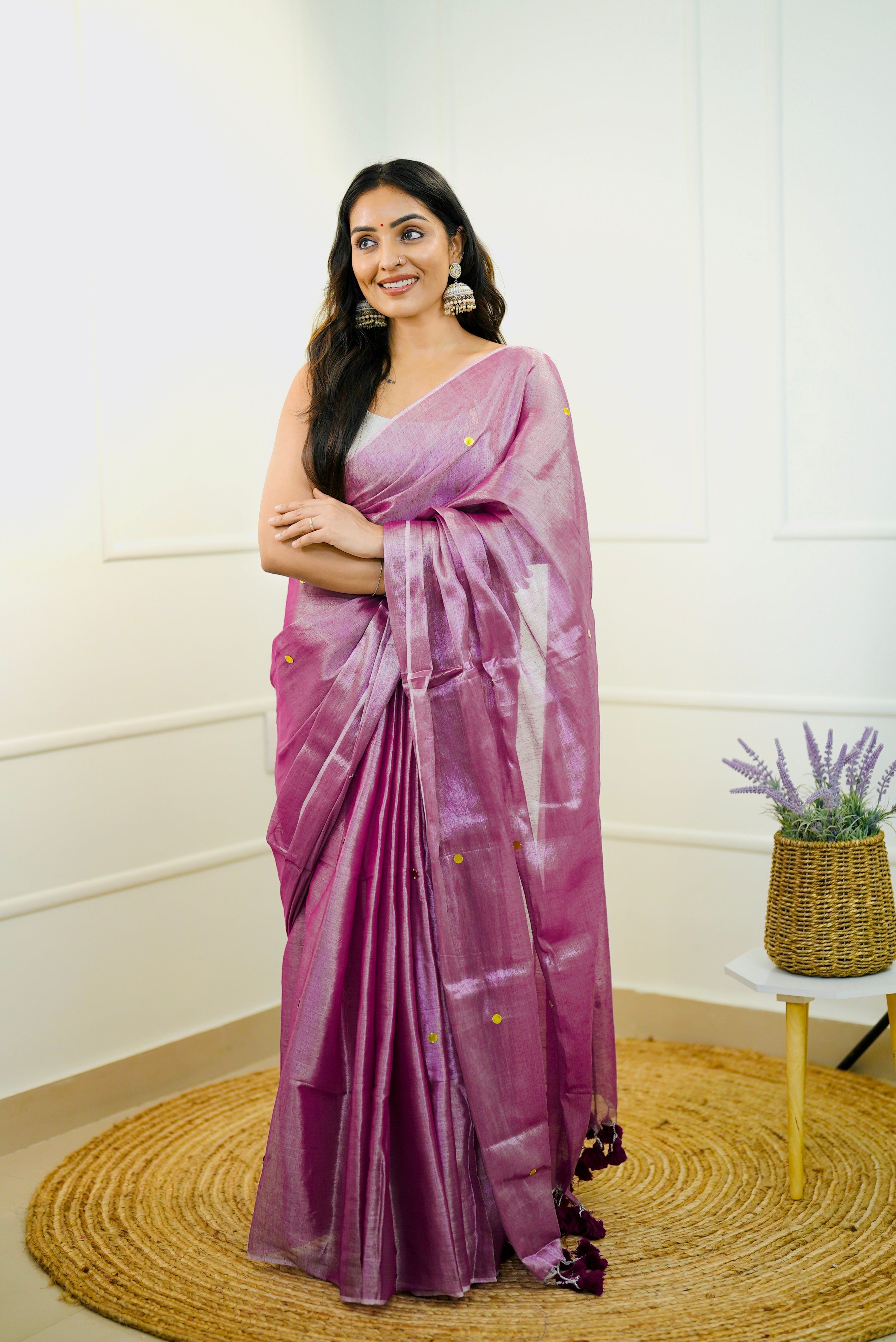 Shimmering Gulabi - Metalic Handloom Tissue Saree