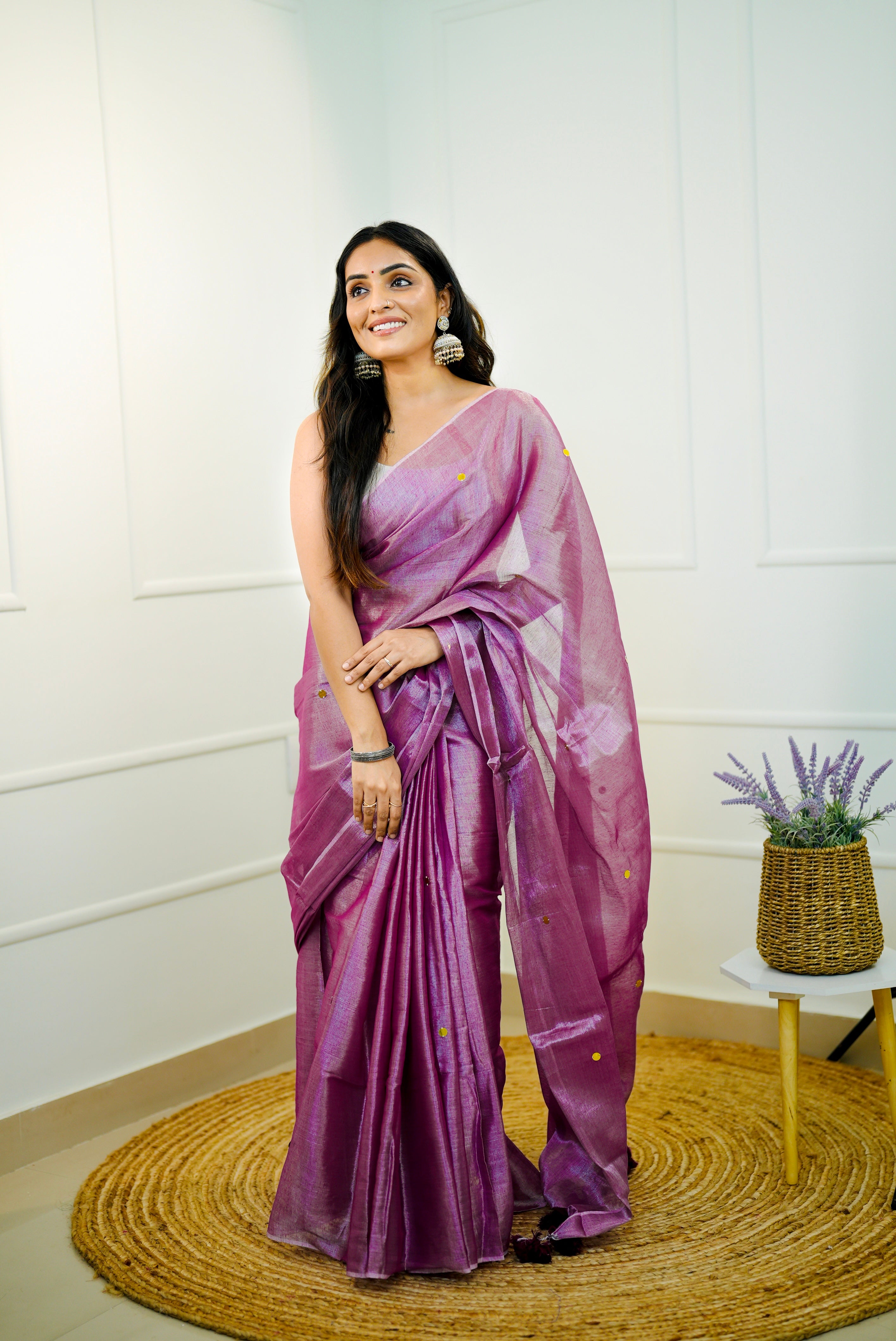 Shimmering Gulabi - Metalic Handloom Tissue Saree