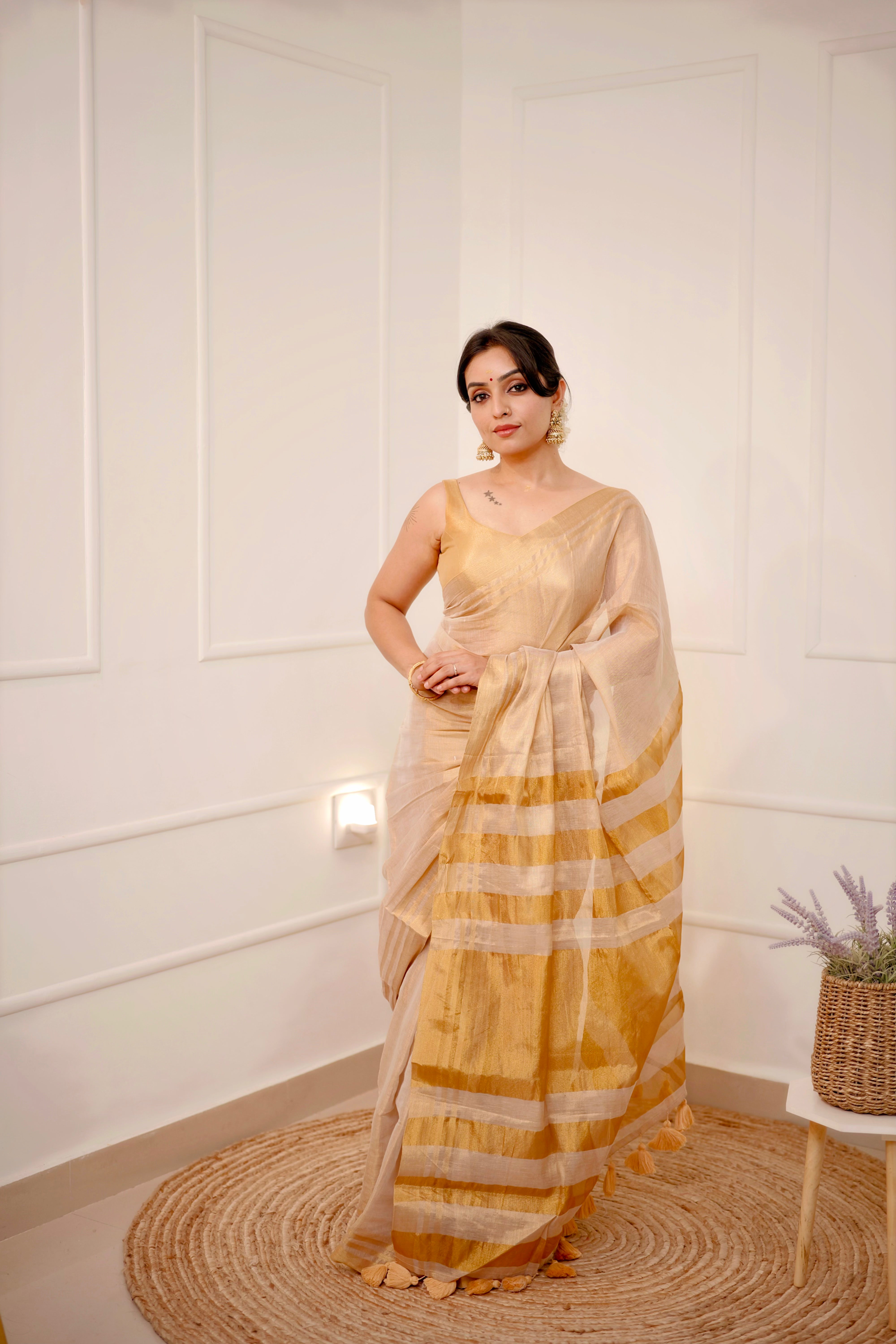Ponmani – Tissue Saree