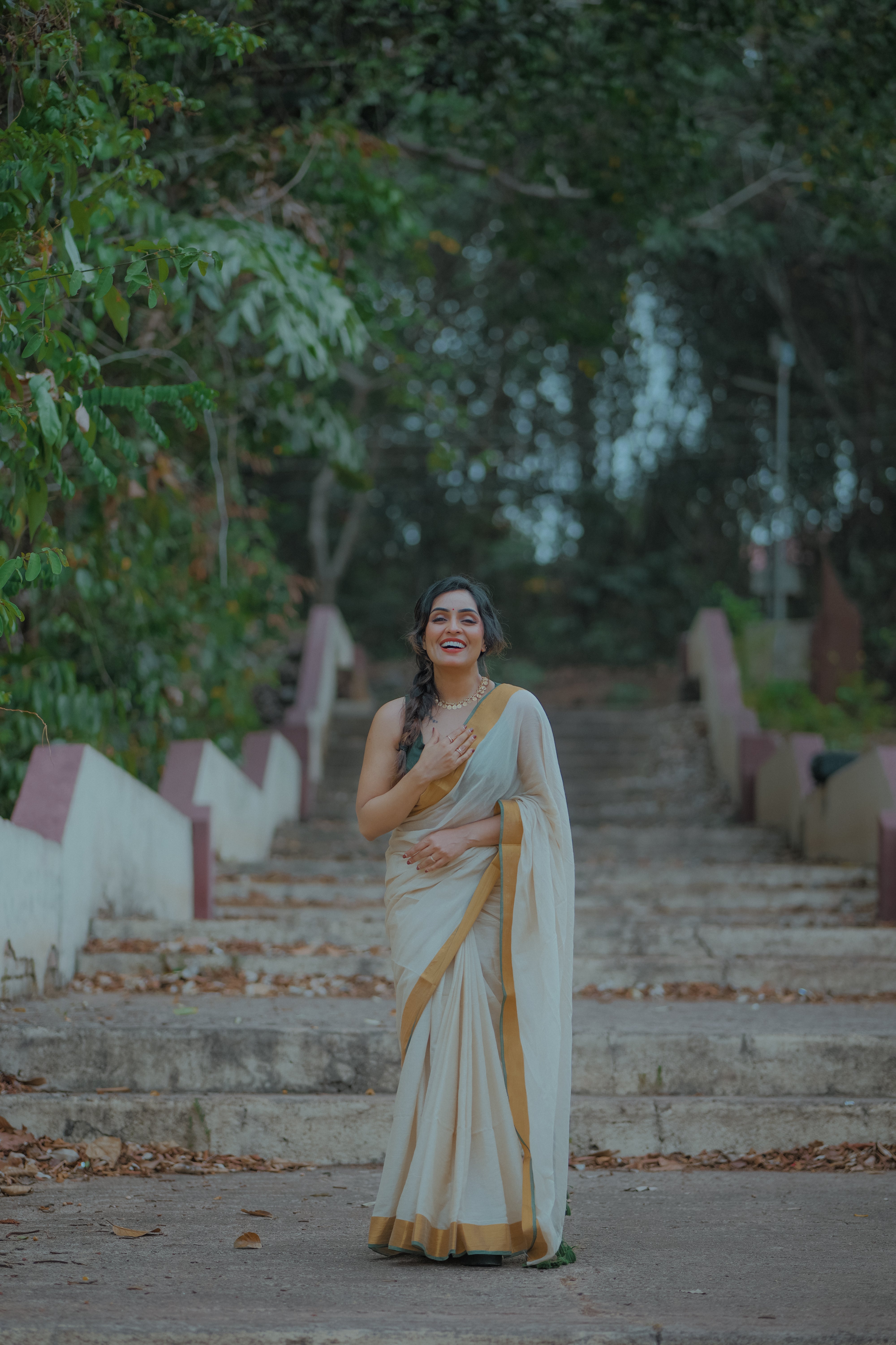 Green Border Handloom Mul Mul Cotton Off-White Kasavu Saree