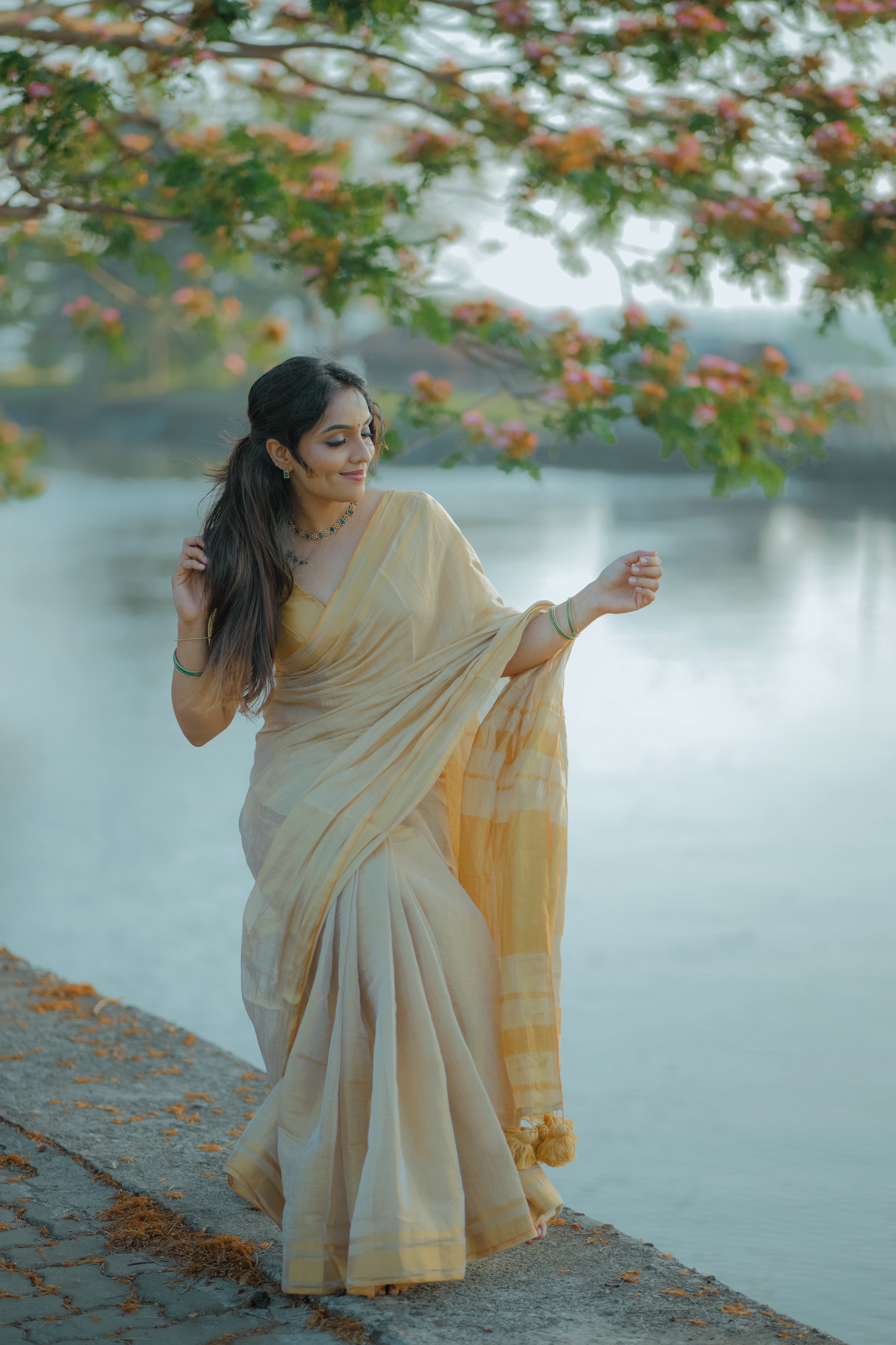 Ponnonam - Limited Edition Golden Tissue Cotton Saree