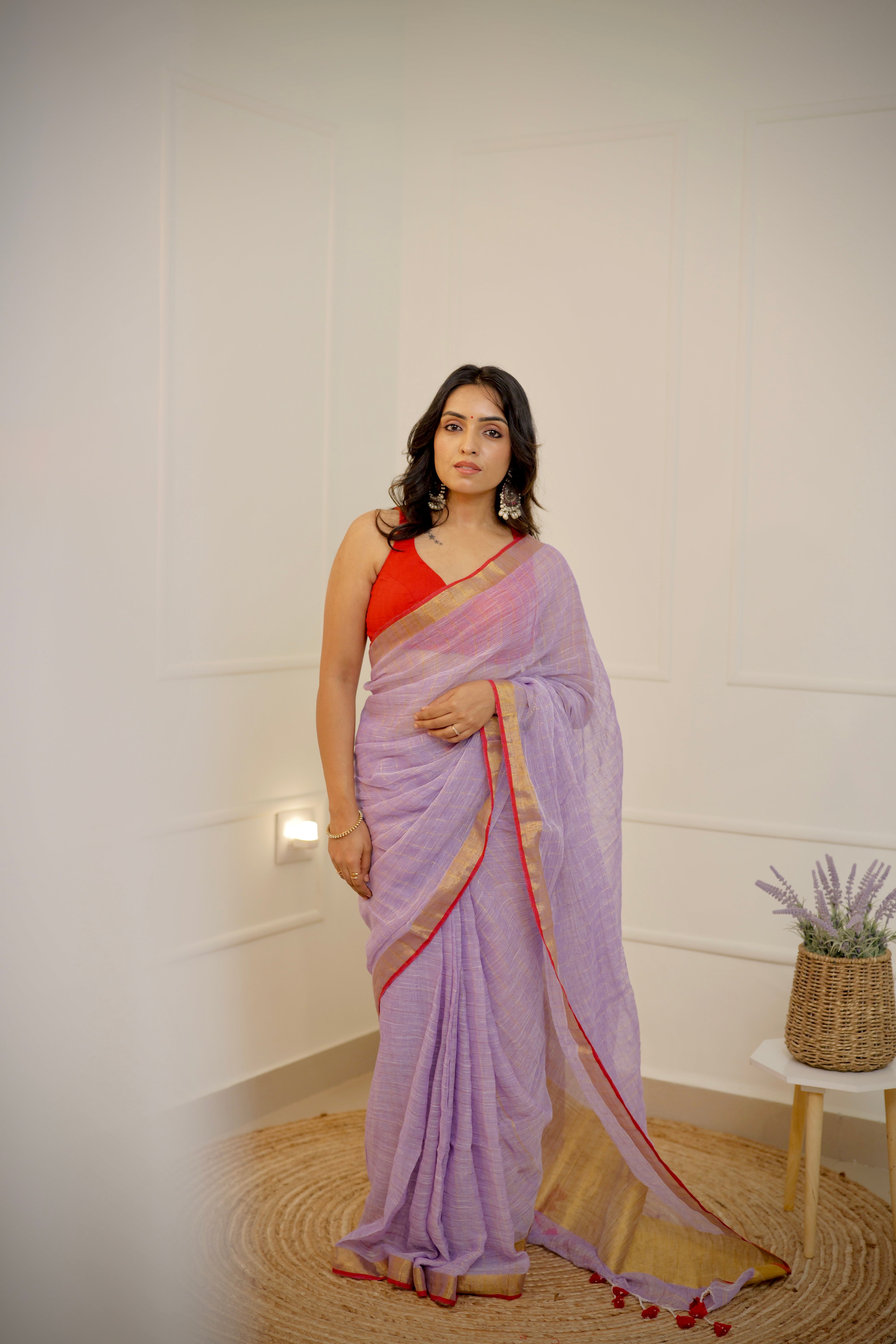 Linen Checks Saree – Lavender with Gold Zari Border