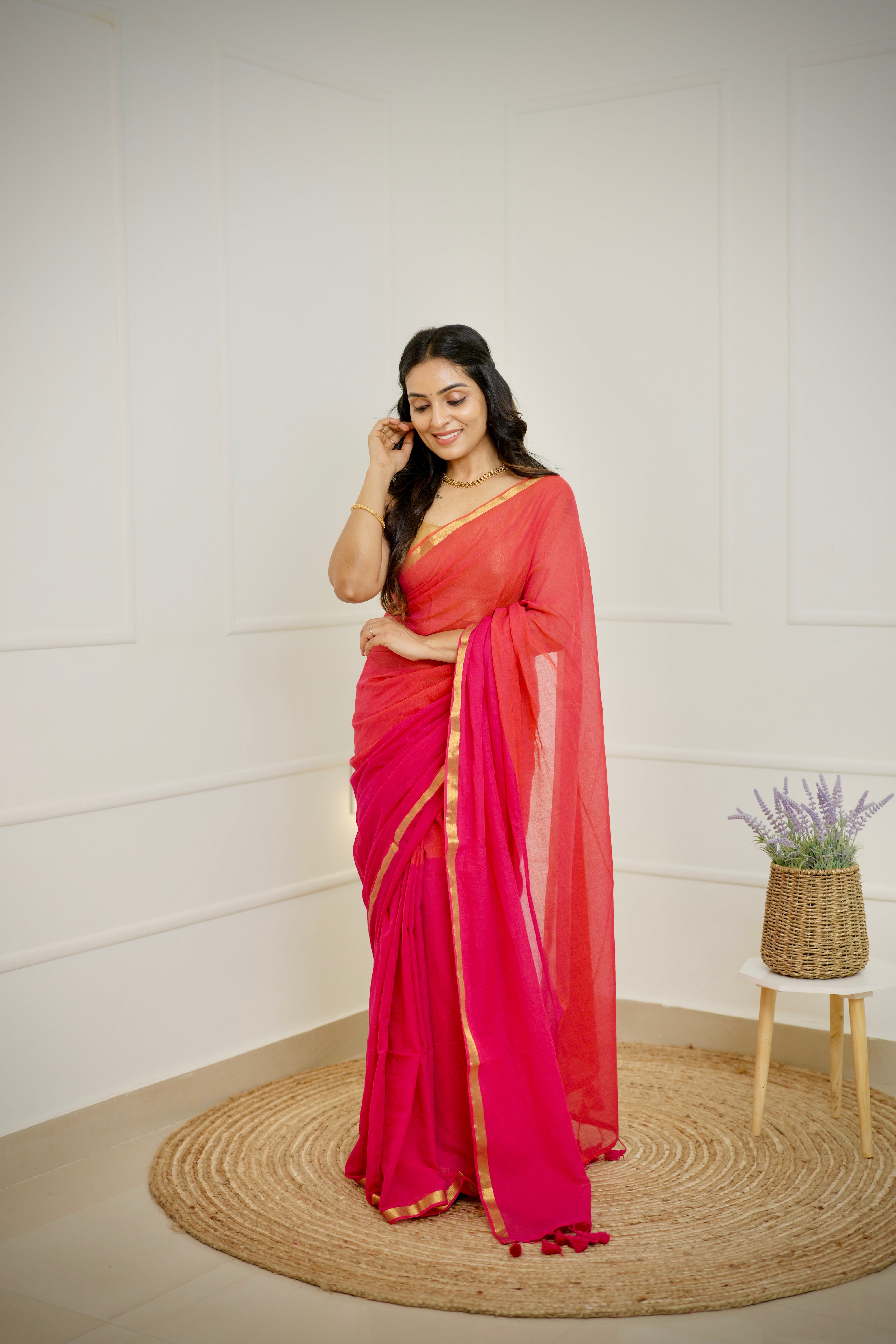 Naayika Sundari - Golden Zari Handloom Mul Cotton Saree