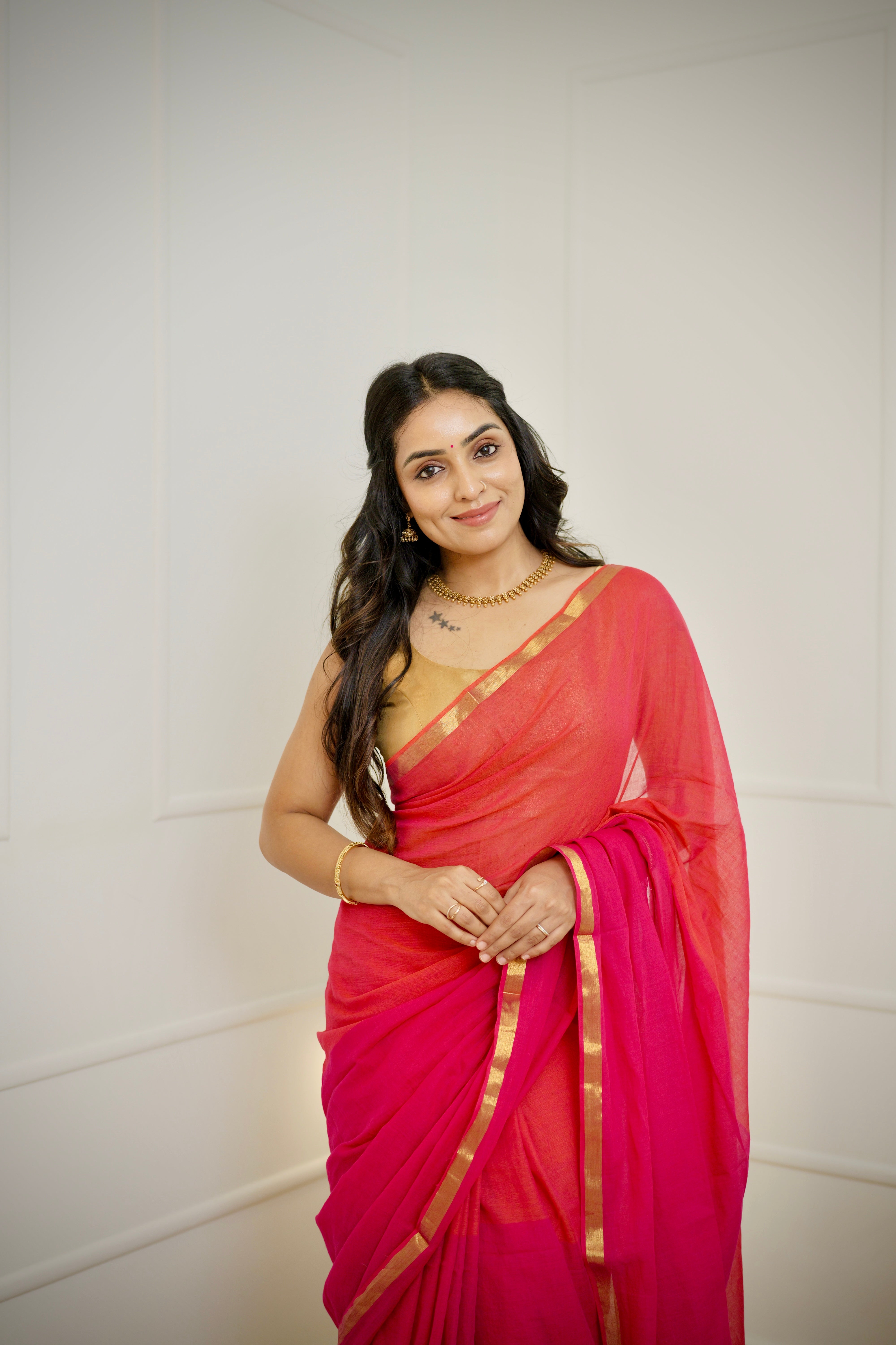 Naayika Sundari - Golden Zari Handloom Mul Cotton Saree
