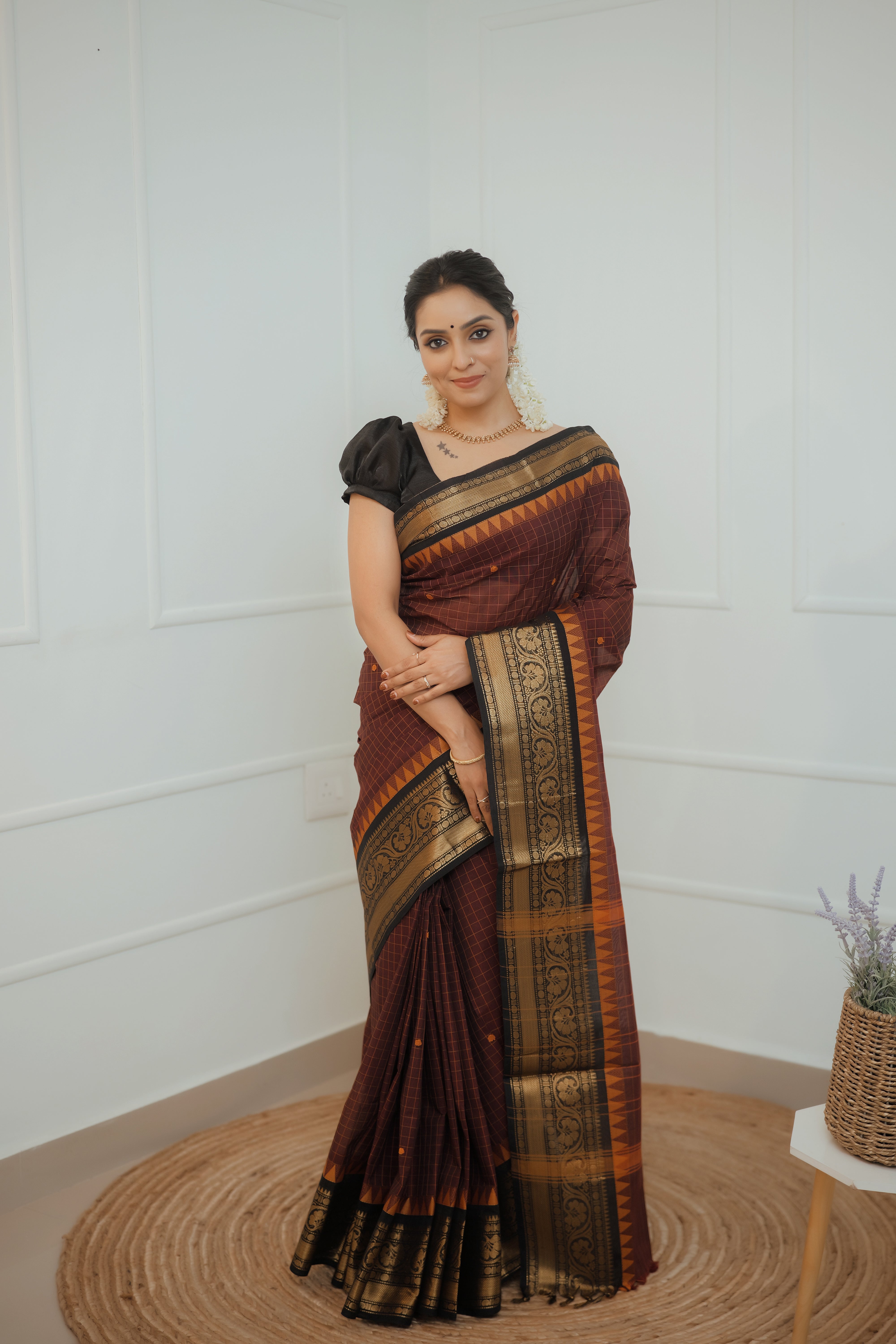 Madhavi – Maroon Chettinad Cotton Saree Antique Zari Border