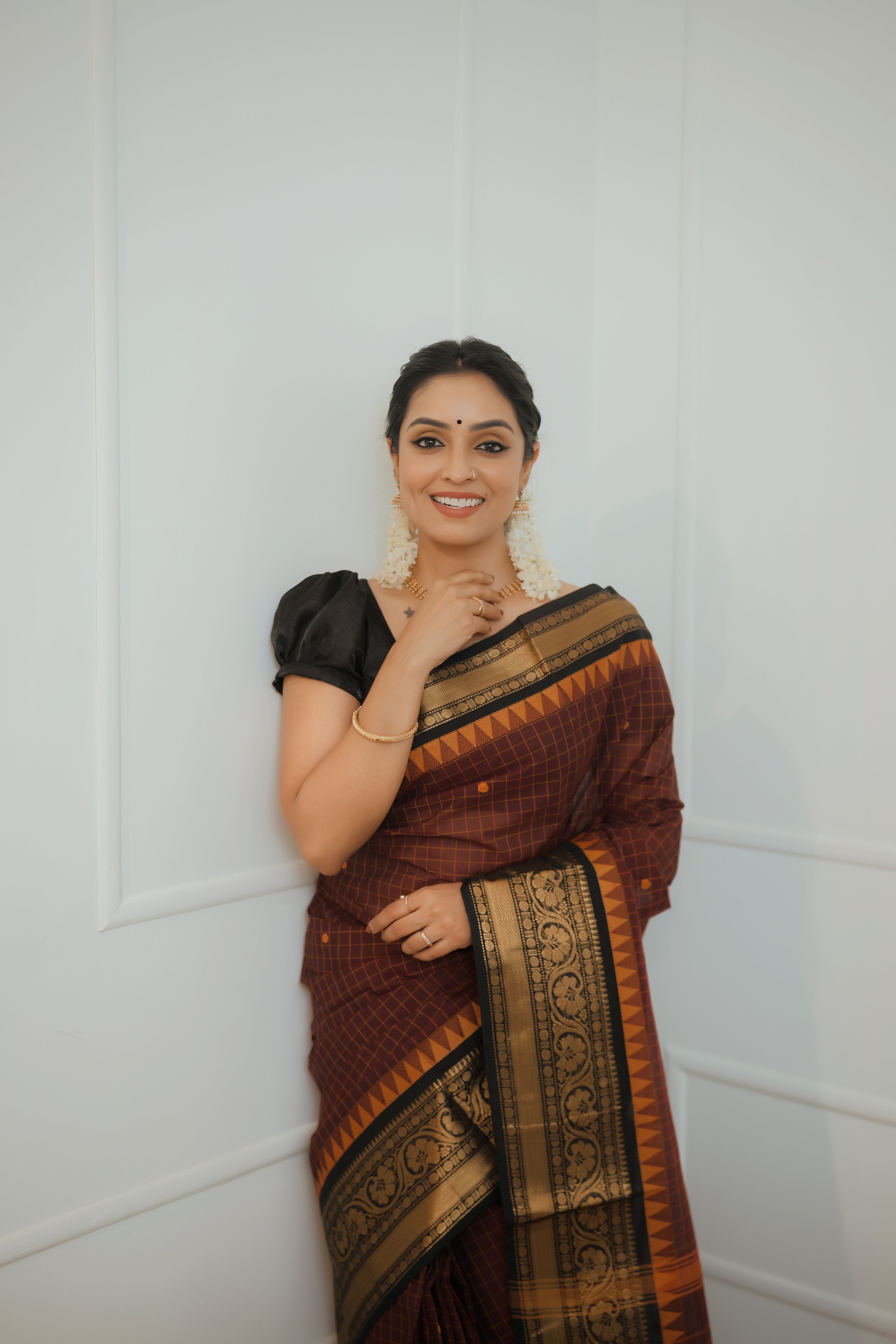 Madhavi – Maroon Chettinad Cotton Saree Antique Zari Border