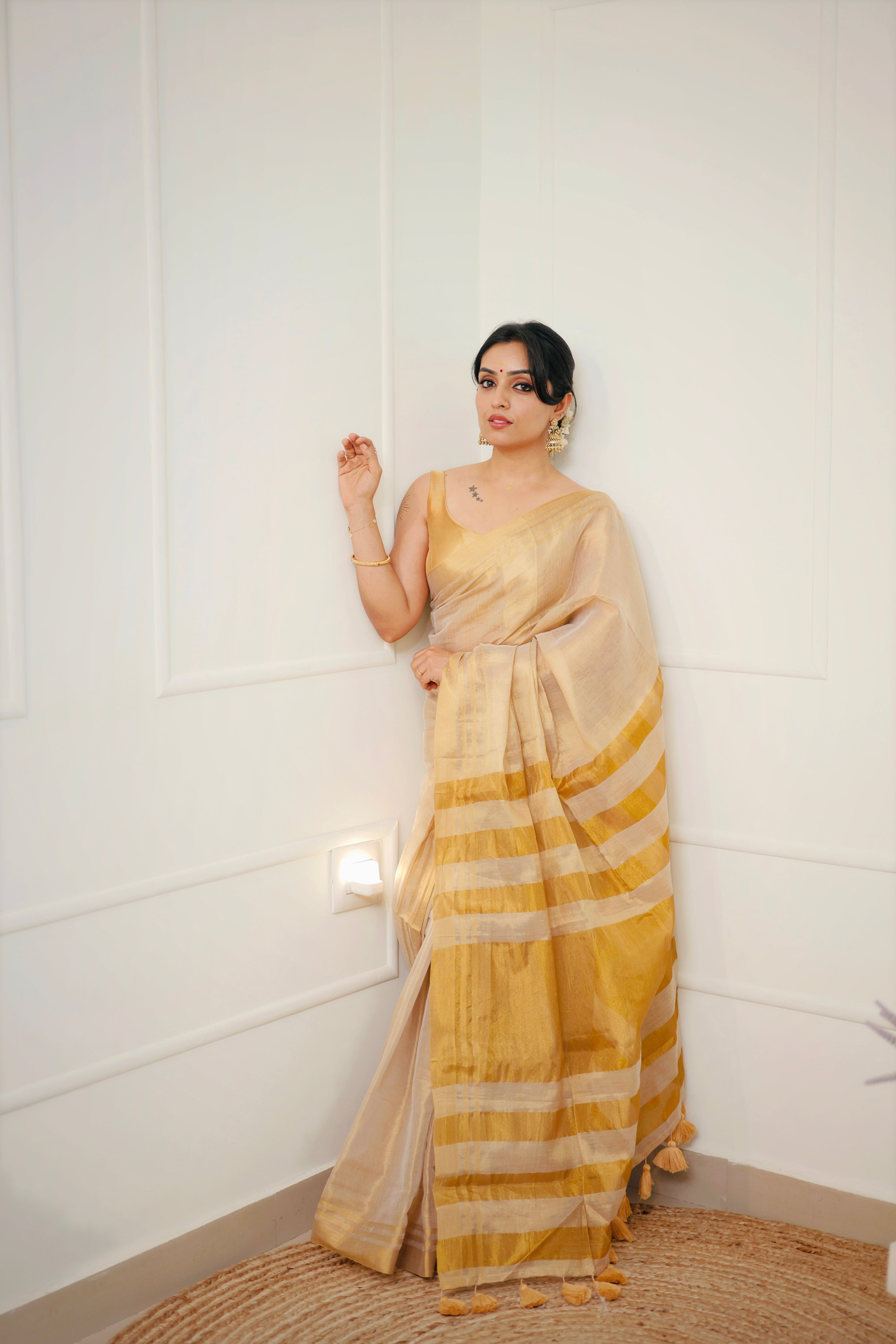 Ponmani – Tissue Saree