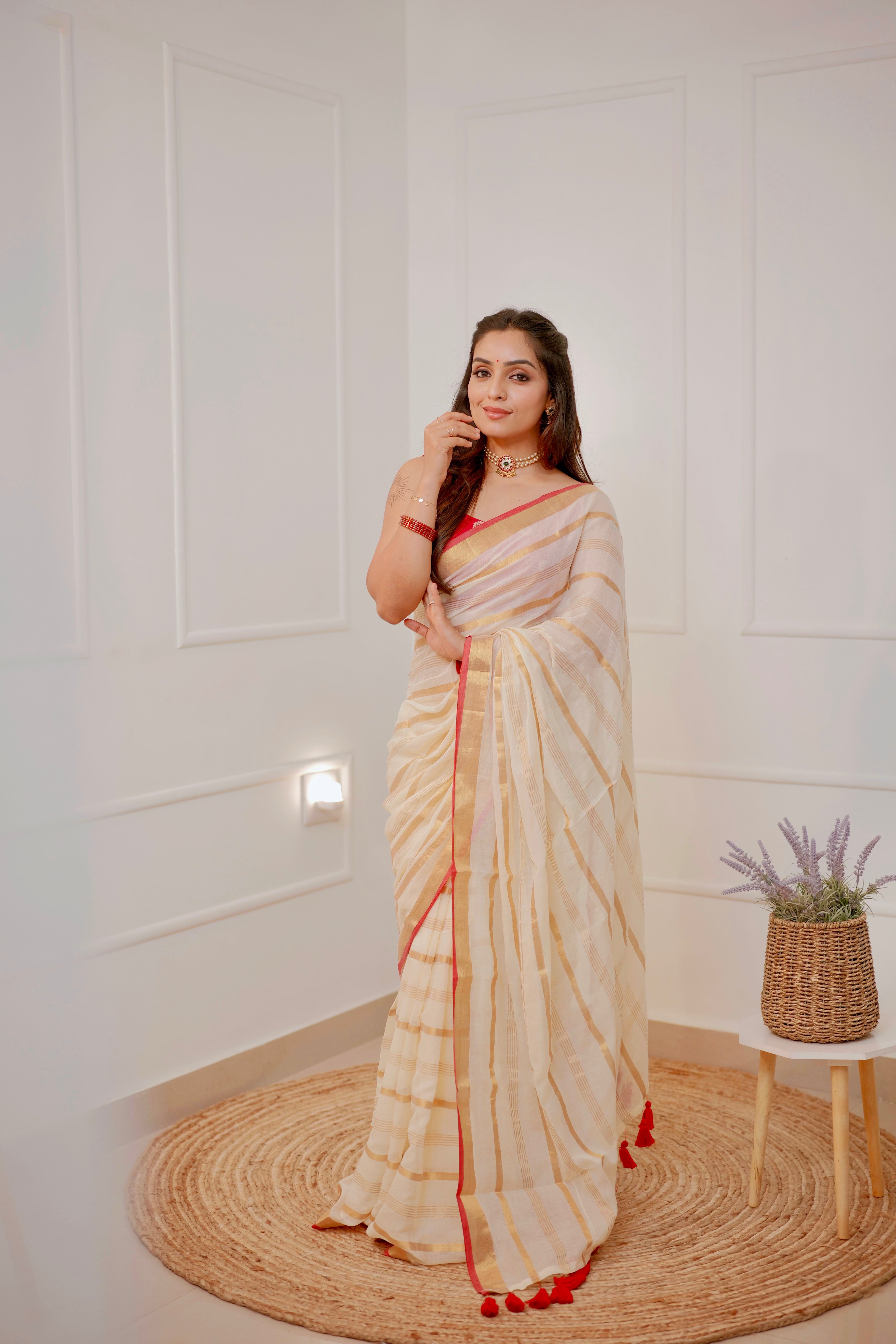 Ponrekha – Soft Mul Cotton Saree
