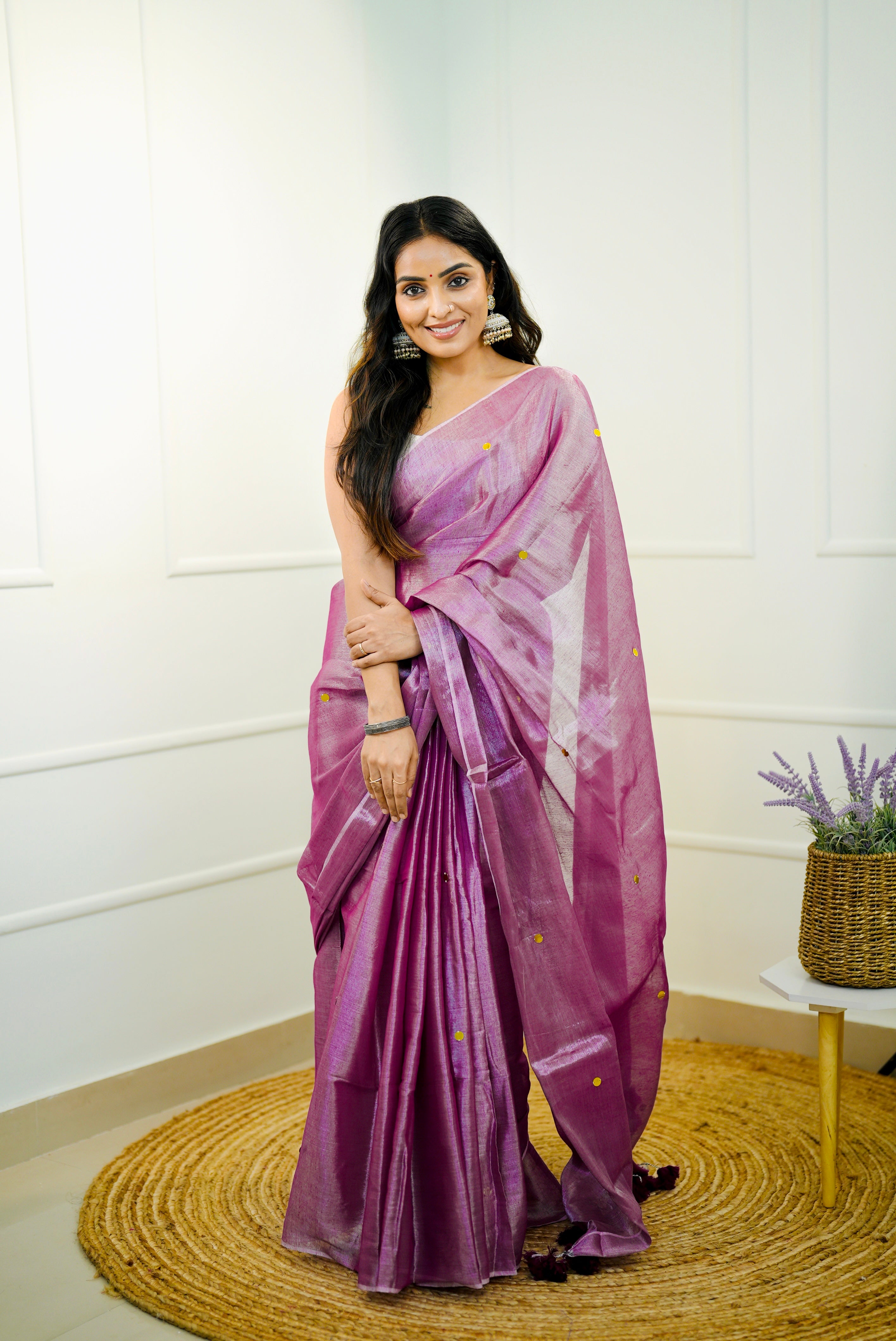 Shimmering Gulabi - Metalic Handloom Tissue Saree