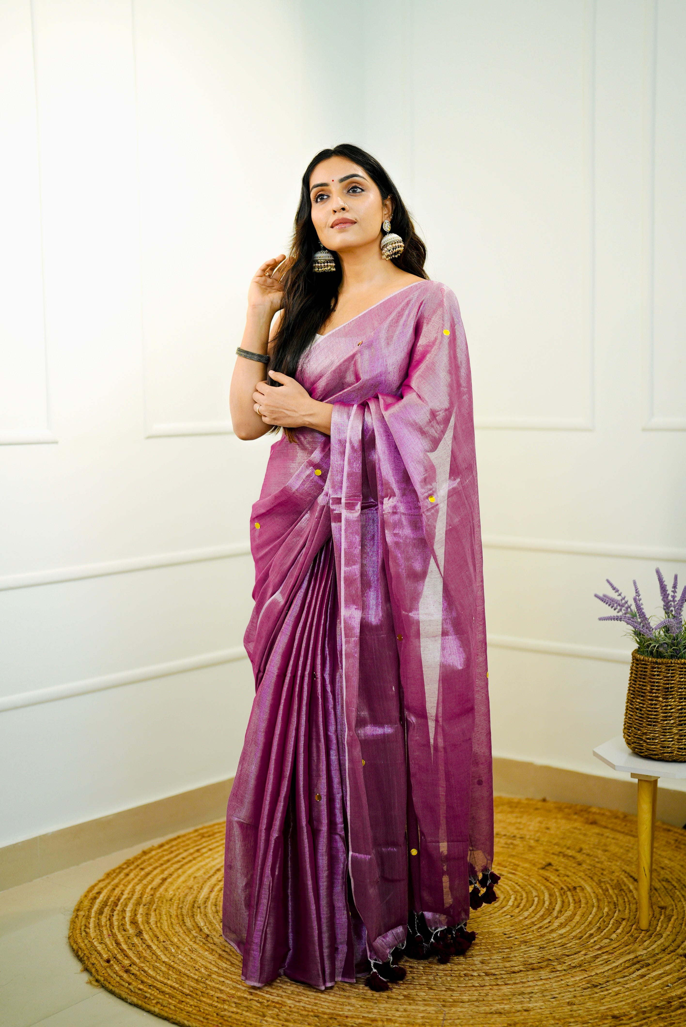 Shimmering Gulabi - Metalic Handloom Tissue Saree