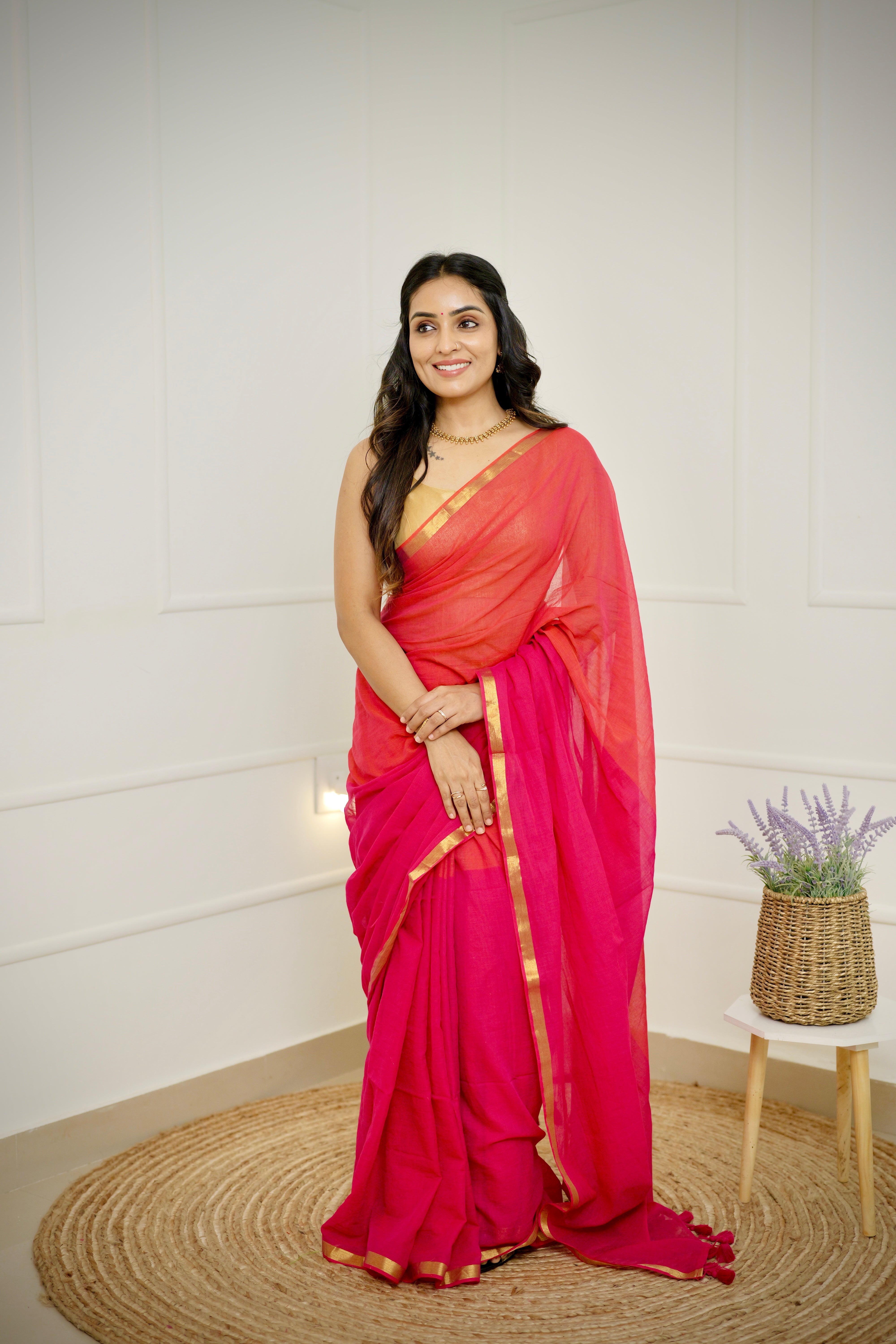 Naayika Sundari - Golden Zari Handloom Mul Cotton Saree